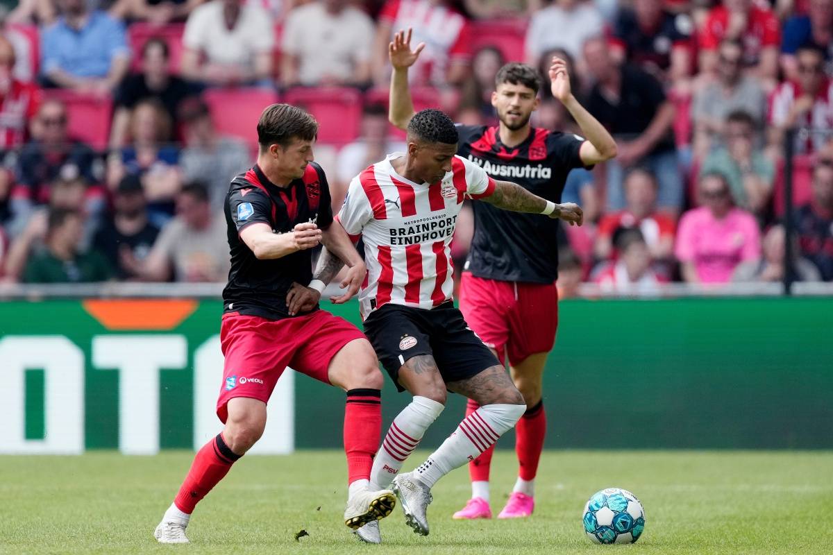 使每位队员 使每位队员