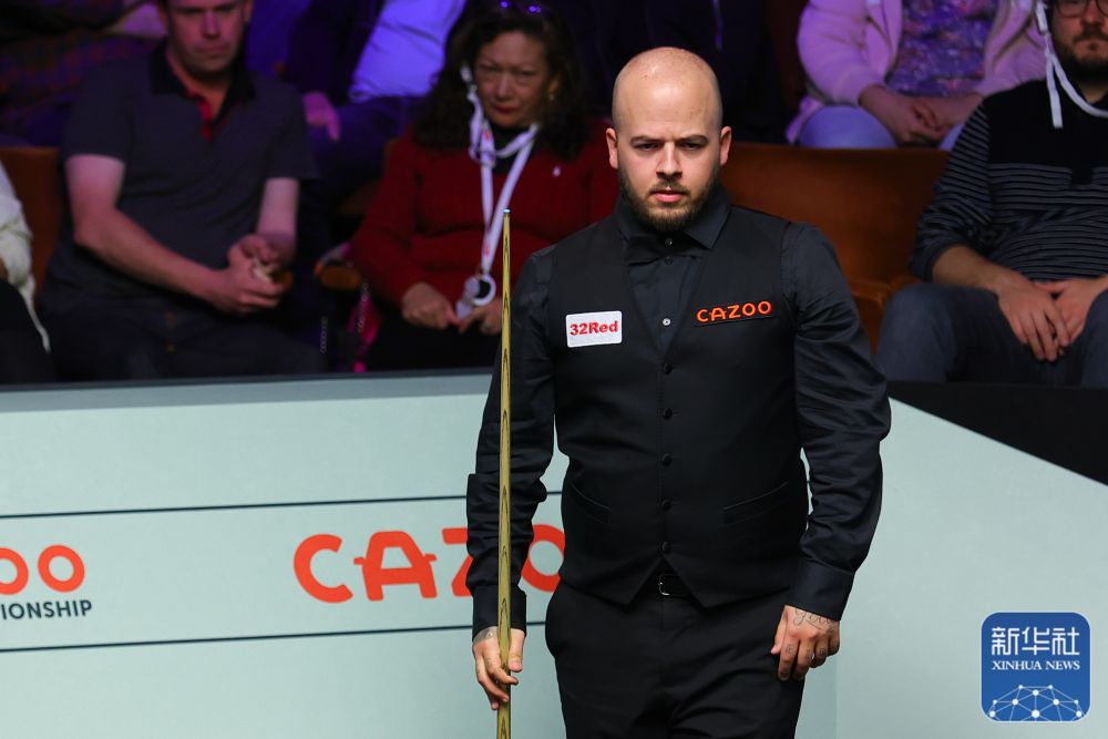 姚明赛后坦 姚明赛后坦