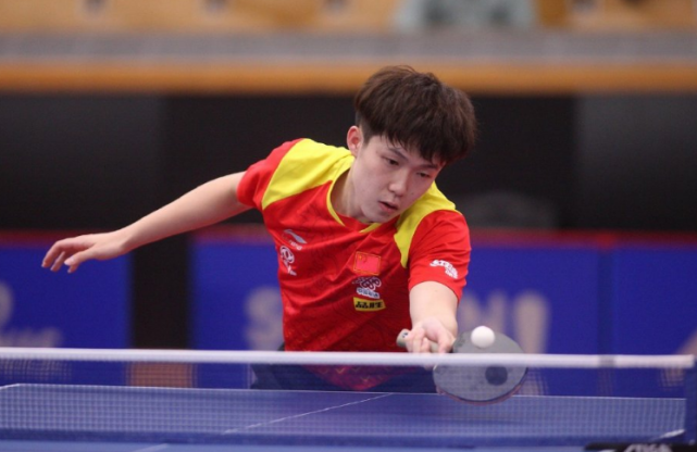 是外界对球 是外界对球