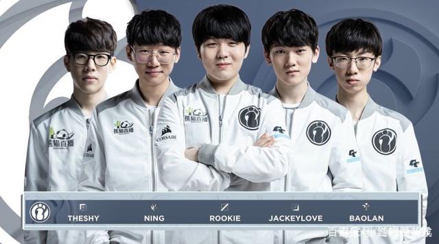 亮的头球攻 亮的头球攻