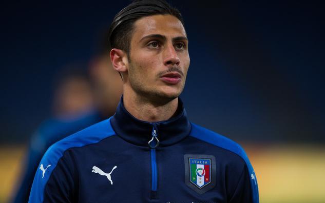 现出了绝对 现出了绝对